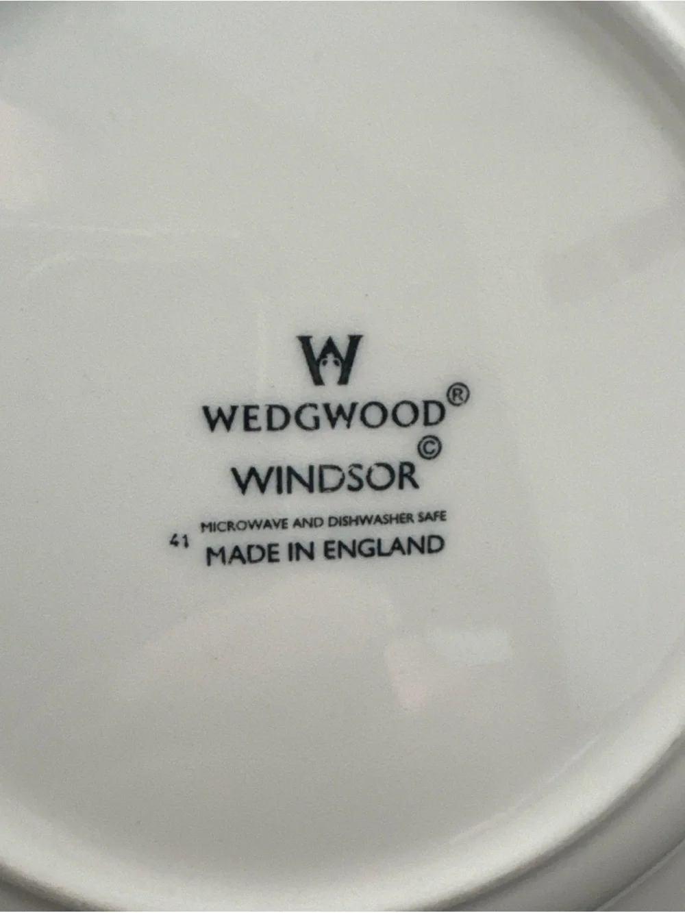 Set of 4 Wedgwood Windsor 9” Rimmed Soup Salad Pasta Bowls Ivory Beaded Rim